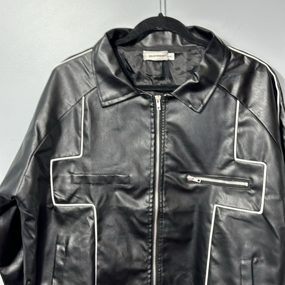 Jiechaofang Black with White Piping Faux Leather Jacket in Size XL - Picture 4 of 15
